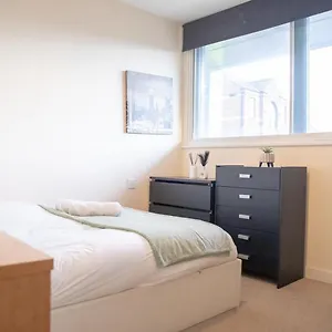Leeds Vibrant 2 Bedroom Sleeps 4 Leeds (West Yorkshire)